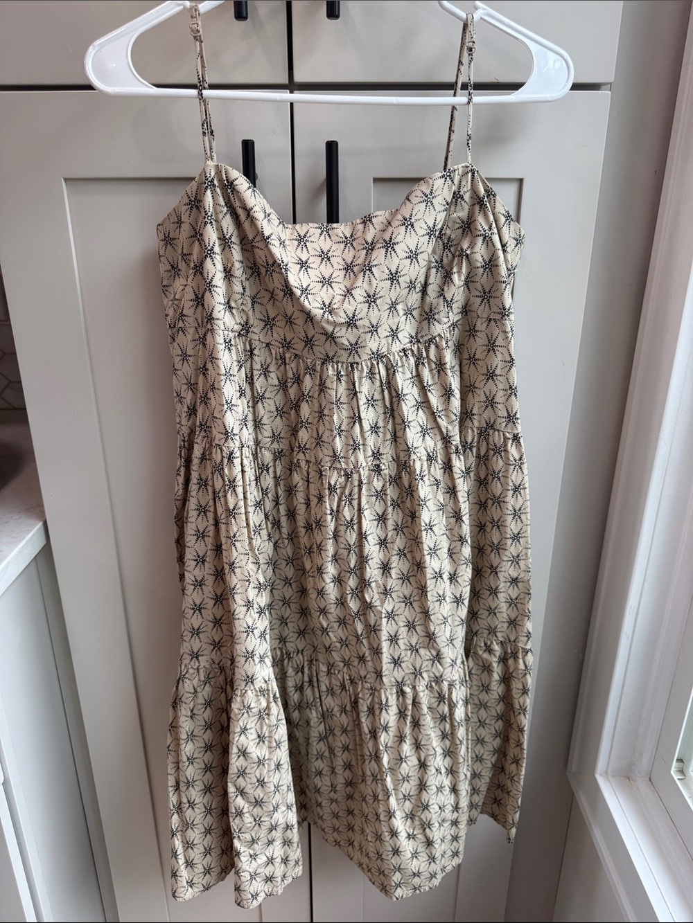 Levi’s Beige Starburst Print Tiered Sundress Women’s Size Large